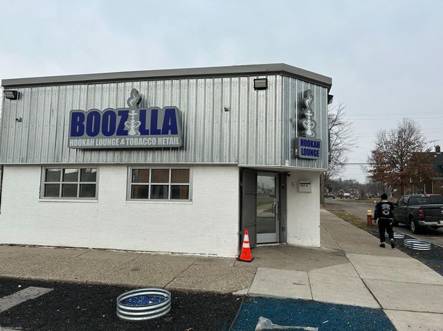 15125 Harper Avenue, Detroit, MI 48224