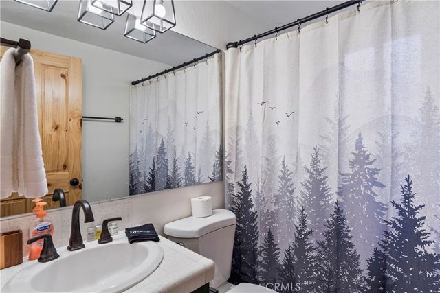 1452 Golden Rule Lane, Lake Arrowhead, CA 92352