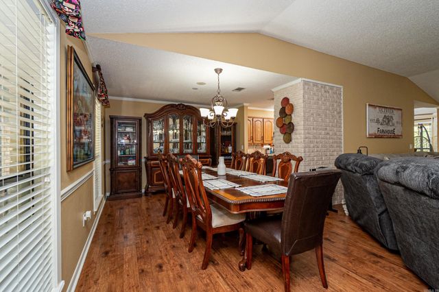 183 Southwood Dr, Camden, AR 71701