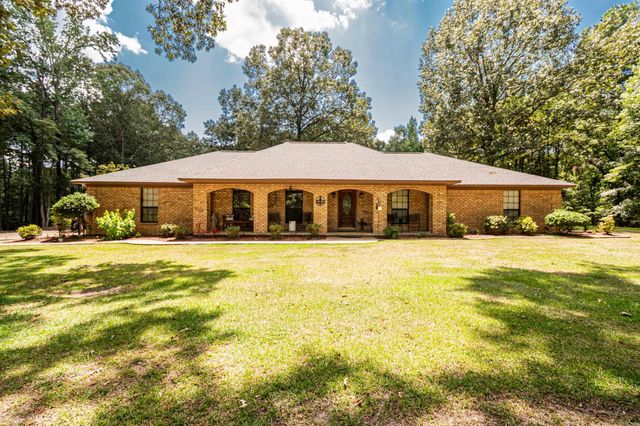 183 Southwood Dr, Camden, AR 71701