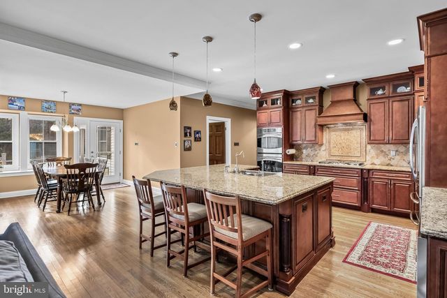 3 S LAKESIDE DR W, Medford, NJ 08055