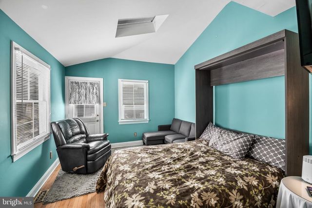 3 S LAKESIDE DR W, Medford, NJ 08055