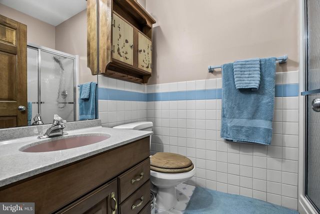 3 S LAKESIDE DR W, Medford, NJ 08055