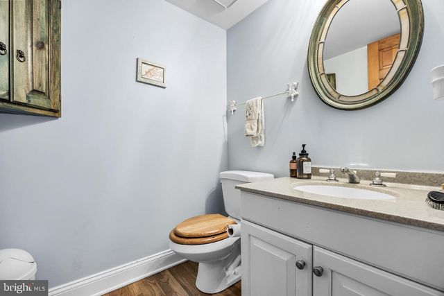 3 S LAKESIDE DR W, Medford, NJ 08055