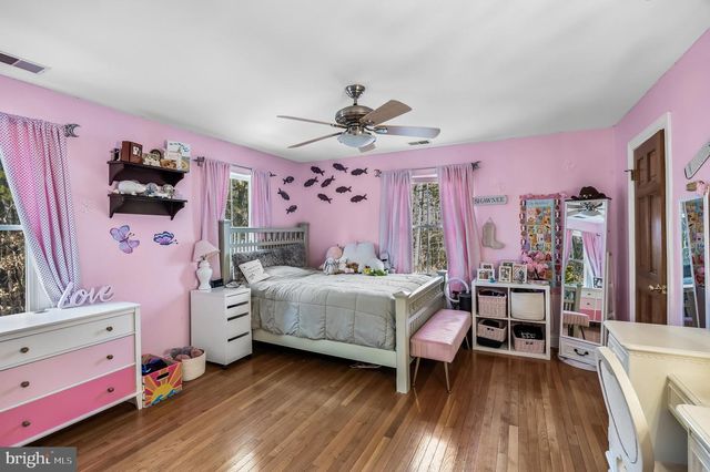 3 S LAKESIDE DR W, Medford, NJ 08055