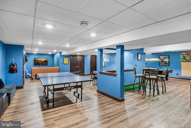 3 S LAKESIDE DR W, Medford, NJ 08055