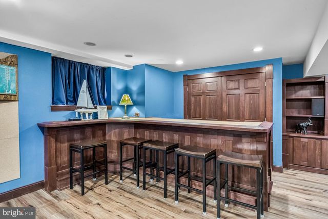 3 S LAKESIDE DR W, Medford, NJ 08055