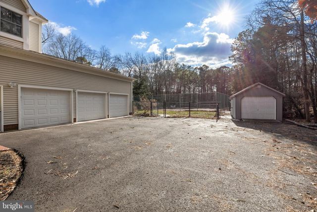 3 S LAKESIDE DR W, Medford, NJ 08055