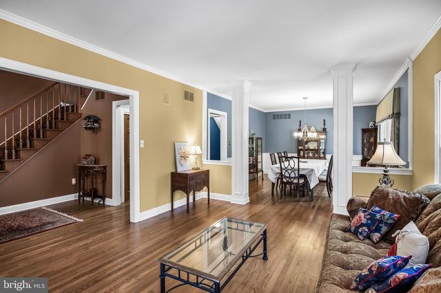 3 S LAKESIDE DR W, Medford, NJ 08055