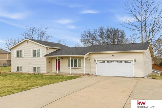 2507 Cambridge Drive, Plattsmouth, NE 68048