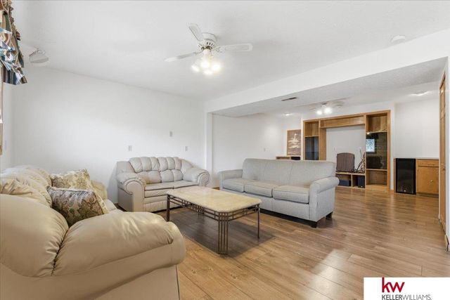 2507 Cambridge Drive, Plattsmouth, NE 68048