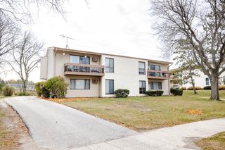 1891 Haymarket ROAD #33, Waukesha, WI 53189