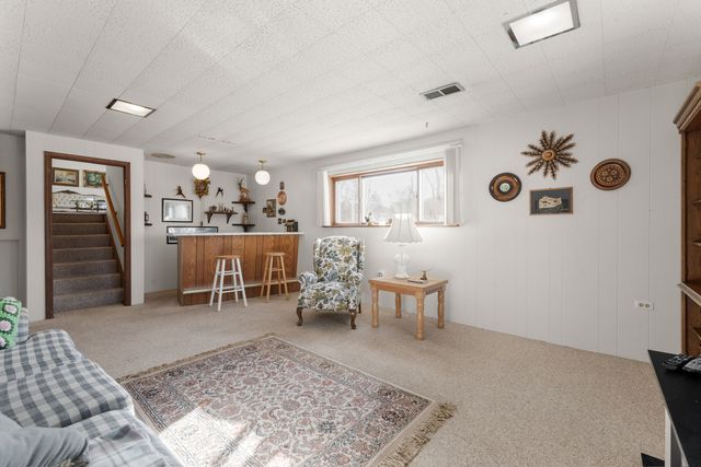 550 E North Broadway Street, Lombard, IL 60148