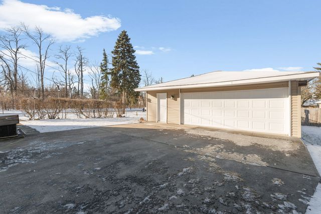 550 E North Broadway Street, Lombard, IL 60148