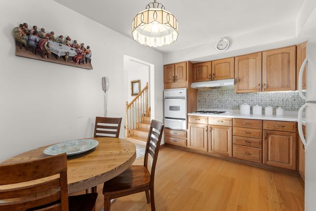 550 E North Broadway Street, Lombard, IL 60148