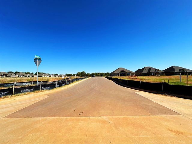 717 Manzano Drive, Norman, OK 73071