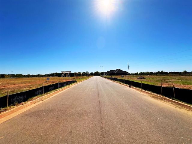 717 Manzano Drive, Norman, OK 73071