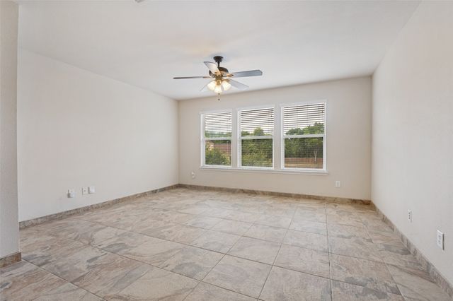 5891 Candlelight Lane, Grand Prairie, TX 75052