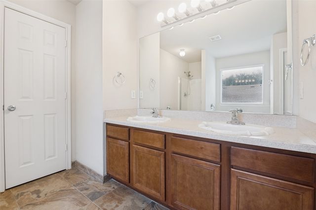 5891 Candlelight Lane, Grand Prairie, TX 75052