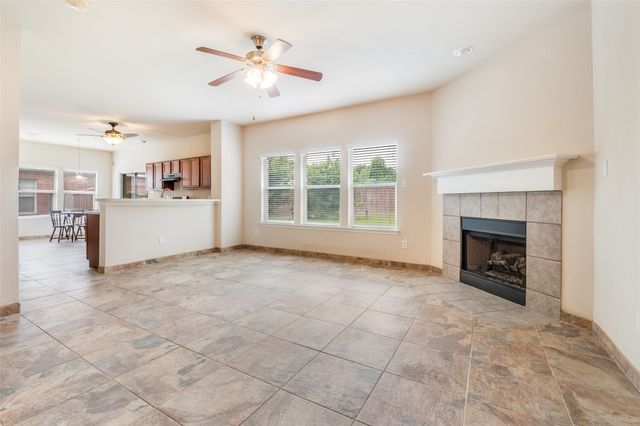 5891 Candlelight Lane, Grand Prairie, TX 75052