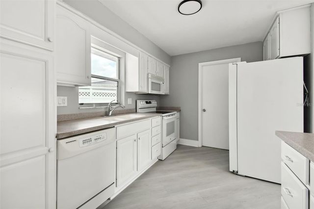 4411 3RD AVENUE E, Bradenton, FL 34208
