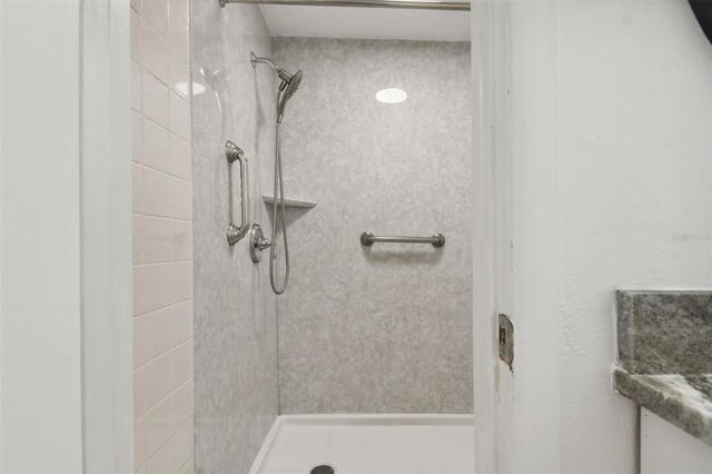 4411 3RD AVENUE E, Bradenton, FL 34208