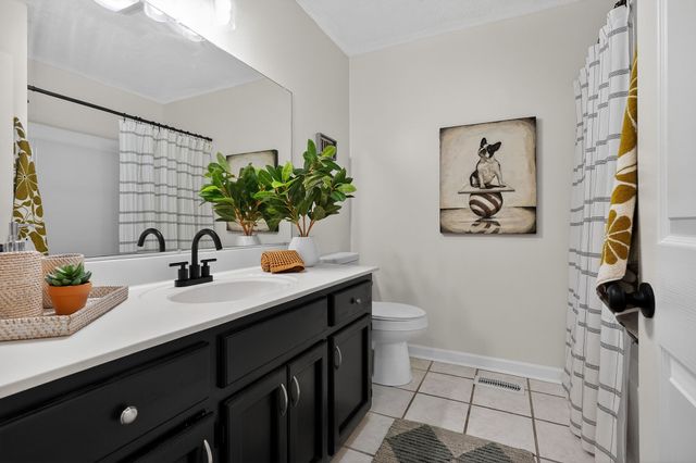 708 Dry Creek Rd, Smithville, TN 37166