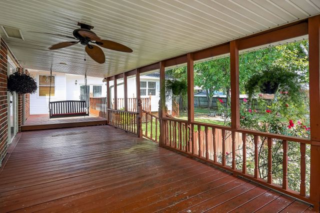 708 Dry Creek Rd, Smithville, TN 37166