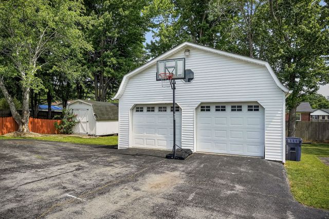 708 Dry Creek Rd, Smithville, TN 37166
