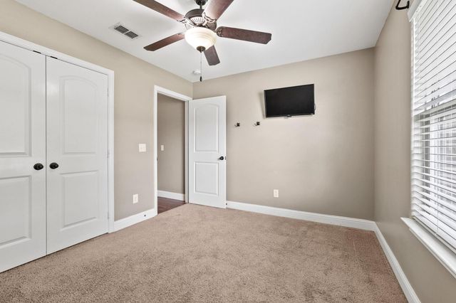 1208 Mary Ann Court, Tioga, TX 76271