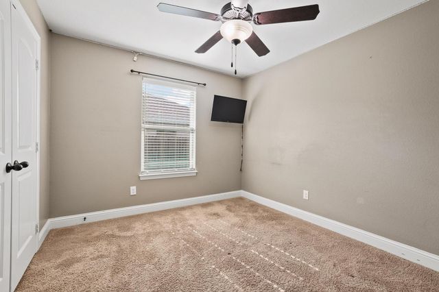 1208 Mary Ann Court, Tioga, TX 76271