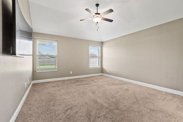 1208 Mary Ann Court, Tioga, TX 76271