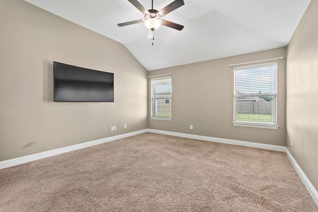 1208 Mary Ann Court, Tioga, TX 76271