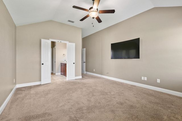 1208 Mary Ann Court, Tioga, TX 76271