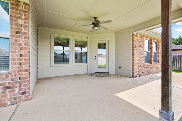 1208 Mary Ann Court, Tioga, TX 76271
