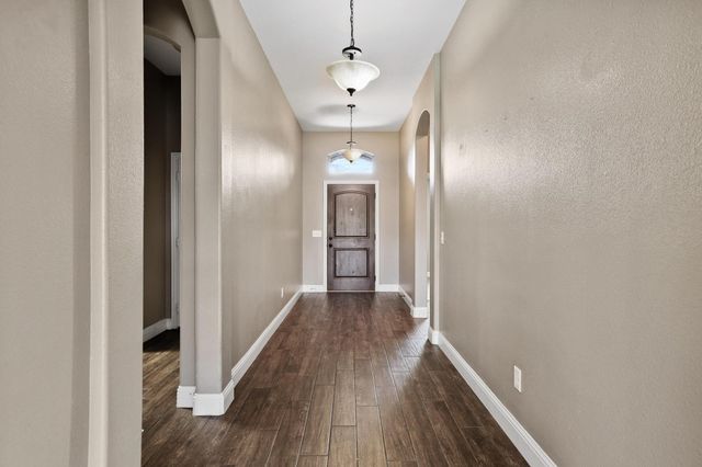 1208 Mary Ann Court, Tioga, TX 76271