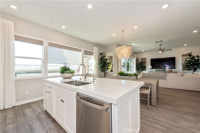 551 Serrano Summit, Lake Forest, CA 92630