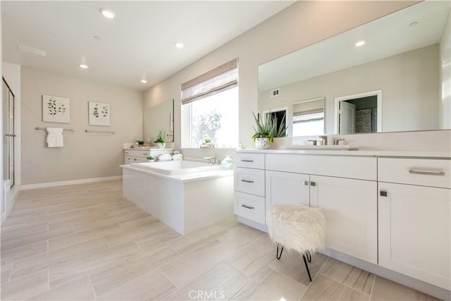 551 Serrano Summit, Lake Forest, CA 92630