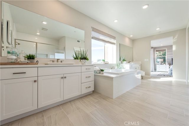 551 Serrano Summit, Lake Forest, CA 92630