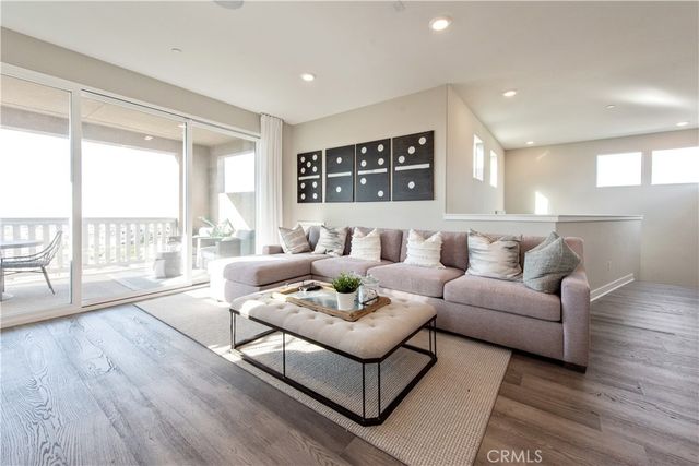 551 Serrano Summit, Lake Forest, CA 92630