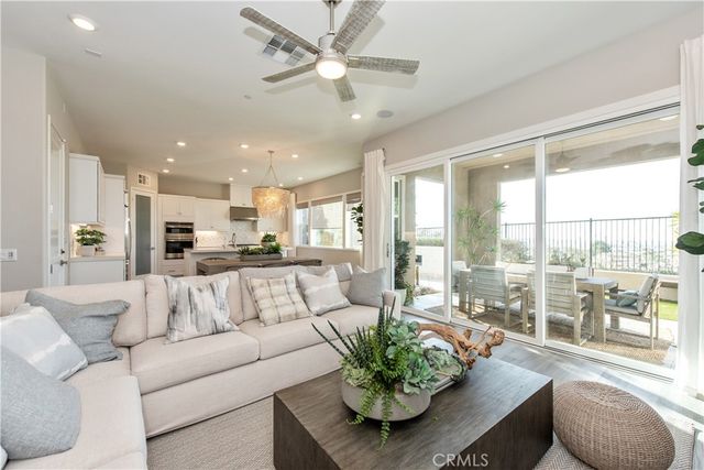 551 Serrano Summit, Lake Forest, CA 92630