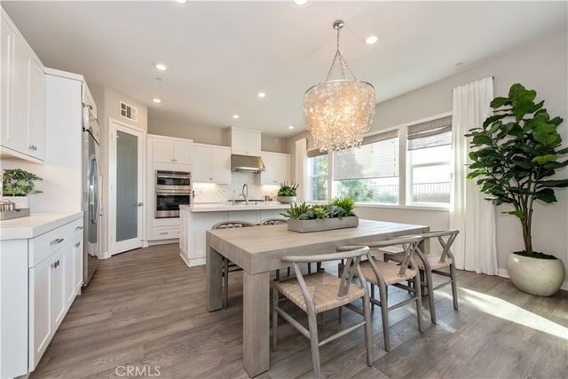 551 Serrano Summit, Lake Forest, CA 92630