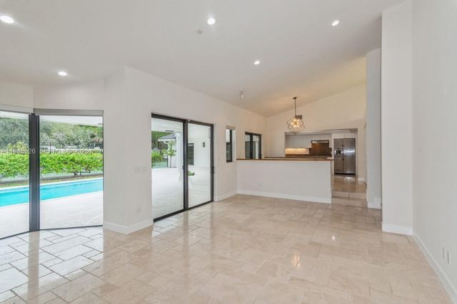 15405 SW 73rd Ct, Palmetto Bay, FL 33157