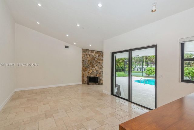 15405 SW 73rd Ct, Palmetto Bay, FL 33157