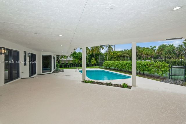 15405 SW 73rd Ct, Palmetto Bay, FL 33157