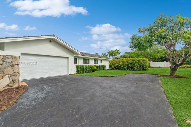 15405 SW 73rd Ct, Palmetto Bay, FL 33157