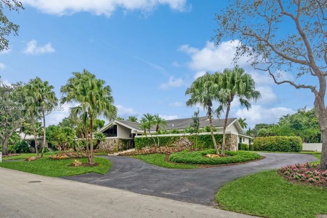 15405 SW 73rd Ct, Palmetto Bay, FL 33157