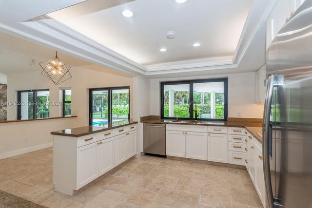 15405 SW 73rd Ct, Palmetto Bay, FL 33157