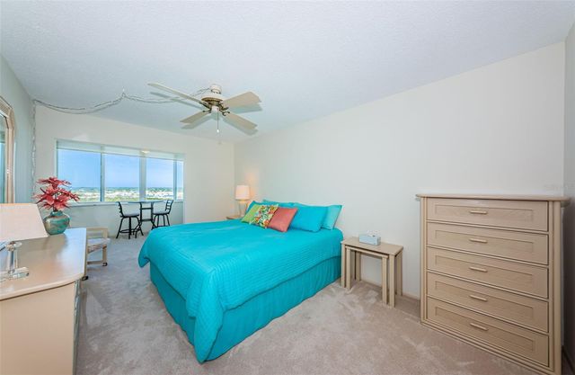 4725 COVE CIRCLE 808, St Petersburg, FL 33708