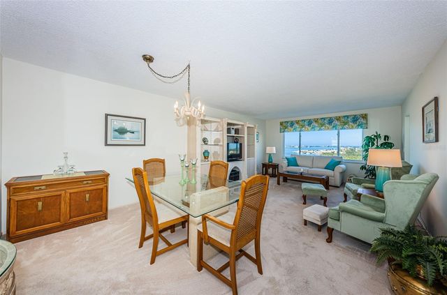 4725 COVE CIRCLE 808, St Petersburg, FL 33708